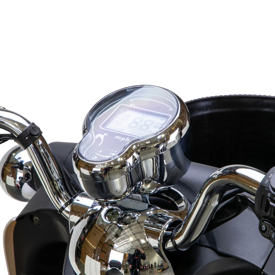 Bespoke Supreme Euro-Style Recreational 3-Wheel Scooter - Image 39