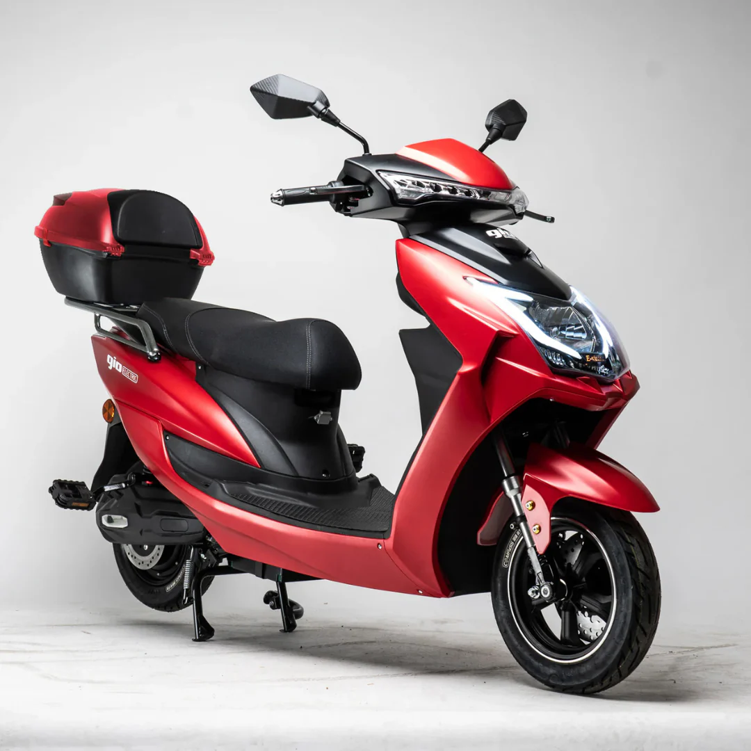 GIO Phoenix Premium Electric Scooter - Image 3