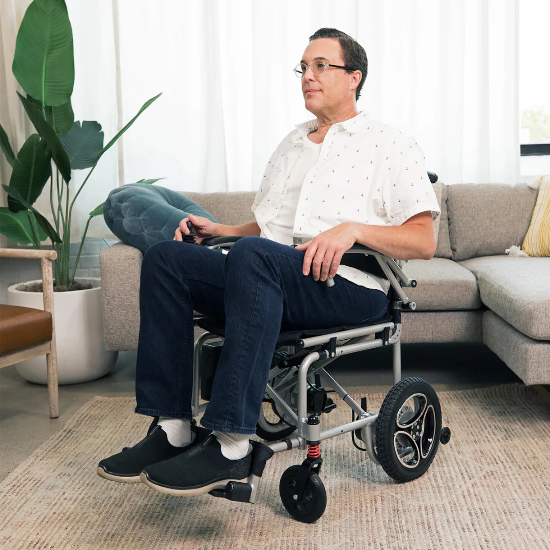 Journey Air Lightweight Folding Powerchair - Only 37 lbs - Image 11