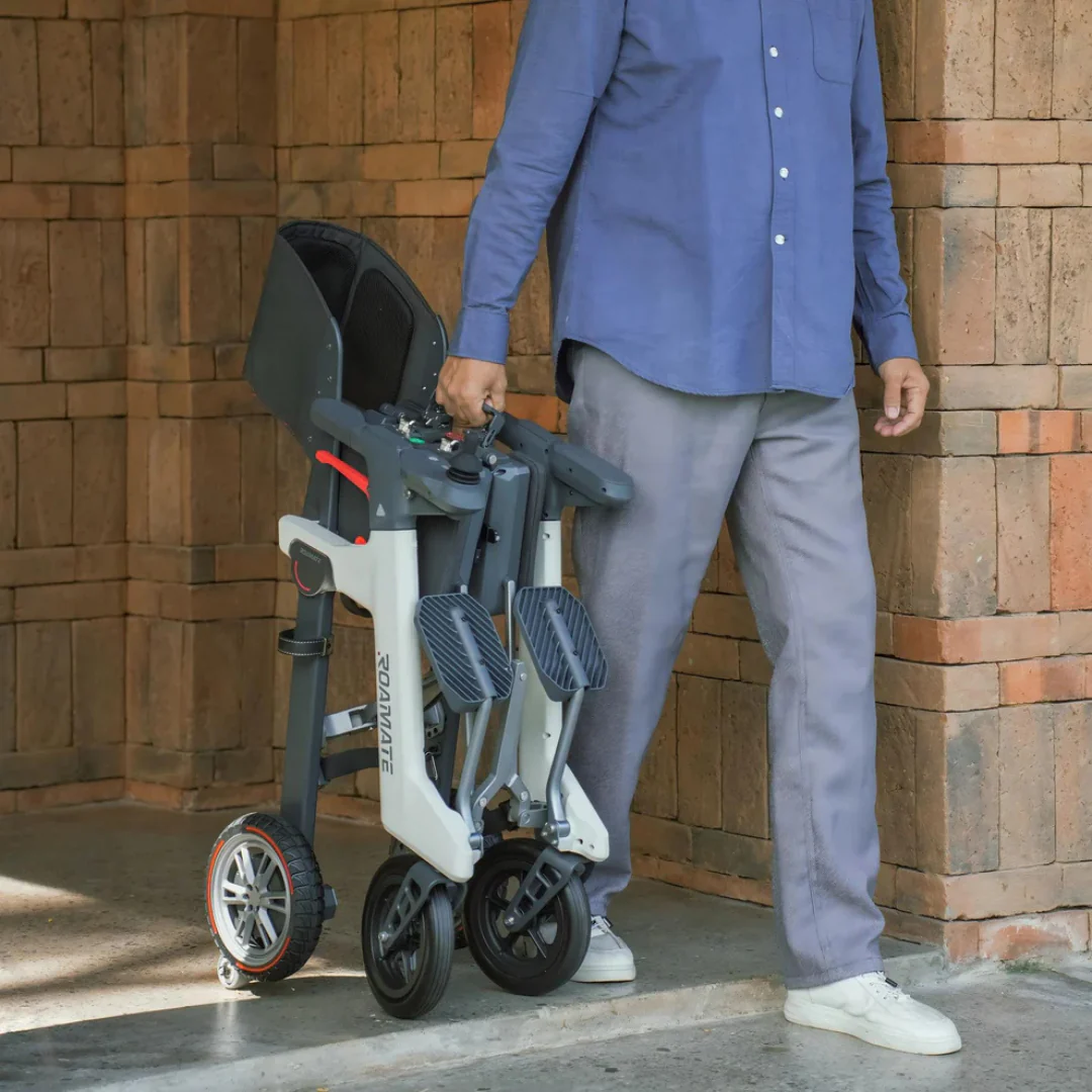 Roamate 3-in-1 Electric Rollator Wheelchair - Image 2
