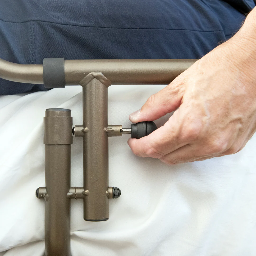 Signature Life Sleep Safe Extendable Bed Rail - Image 13